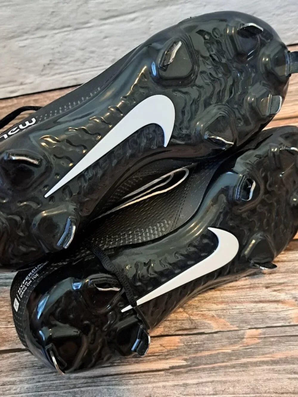 Nike Renew Hyperdiamond 4 Softball Cleats women's size 9 Like New black white
